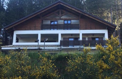 Lorica House | Tra il bosco e il lago