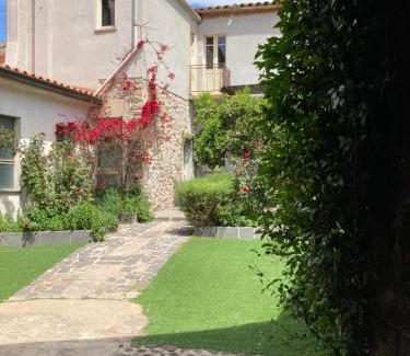 Sardara Bed & Breakfast | Tra storia e realtà