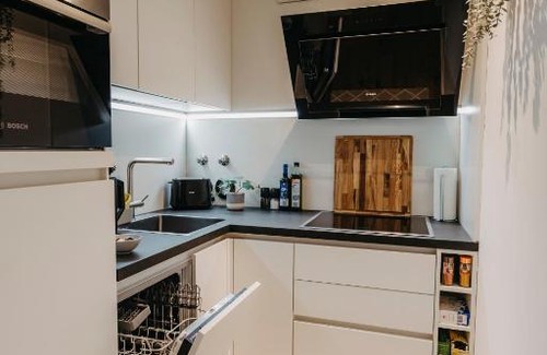 Zentrum-Ost Apartment | TRABER APARTMENTS im Herzen Leipzigs Balkon Parkplatz