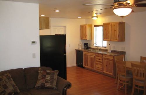 Mariposa Cabin | Trabucco Trails - Stargaze near Yosemite