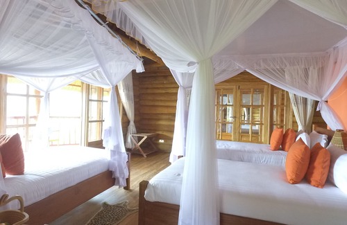 Bwindi Hotel | Trackers Safari Lodge Bwindi