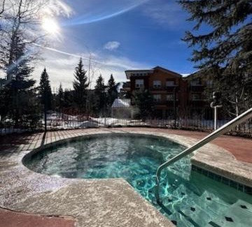 Old Town Apartment | Trademark Condo Short Walk to Shuttle