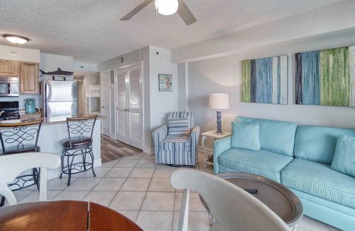 Orange Beach Condo | Tradewinds #202 - Sea Our Beachy Beachfront Condo Orange Beach!