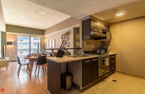 Ampliacion Granada Apartment | Traditional Apartment Vive Grand by Kukun