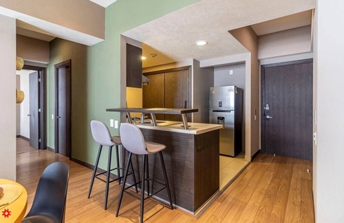 Ampliacion Granada Apartment | Traditional Apartment Vive Grand by Kukun