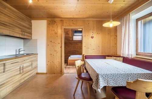 La Valle Apartment | Traditional Apartment "Confolia 2" with Balcony, Mountain View & Wi-Fi