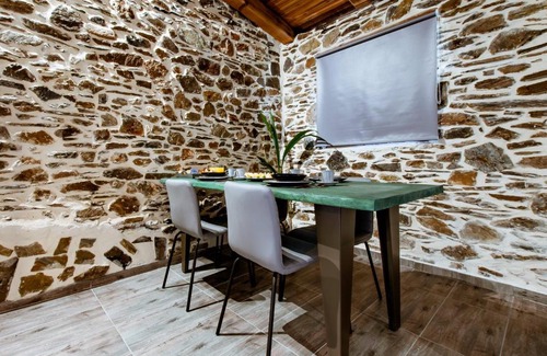 Perivolia Apartment | Traditional Apartments Elafos