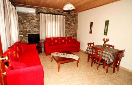 Pangaio Apartment | Traditional Apartments Tsikrikonis