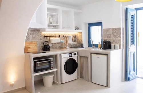 Marpissa Apartment | Traditional Arch House Paros