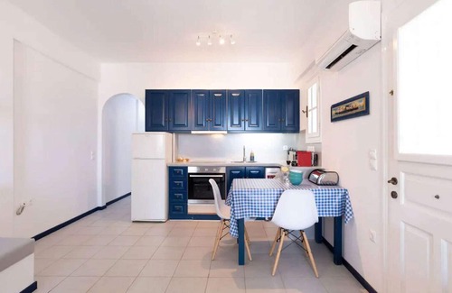 Ampelas Apartment | Traditional beach front apartment