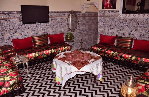 R'habet Zbib House | traditional big house, in the main media only 1 mint from the parking.