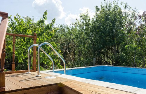 Kalimantsi House | Traditional Bulgarian House + Pool, Sauna and Garden