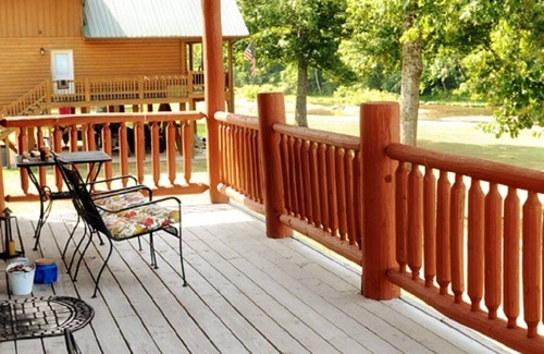 Glenwood Cabin | Traditional Cabin - Perfect for a Couples Getaway