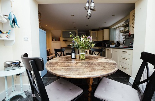 Portscatho Cottage | Traditional Cornish Cottage - Centre Of Portscatho