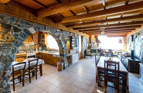 Drosia Villa | Traditional Cretan Style Villa