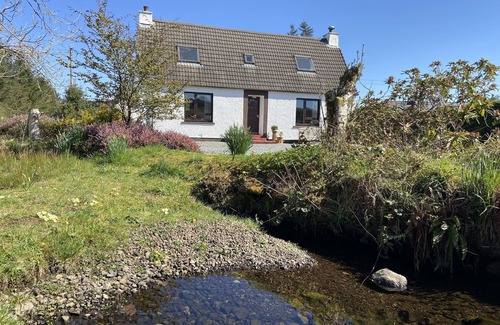 Suladale House | Traditional Croft House with garden. Ample parking and central location.