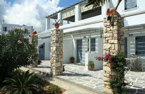Santa Maria Apartment | Traditional cycladic apartment, in the most beautiful area of Paros