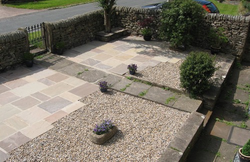Newbiggin-in-Bishopdale Cottage | Traditional Dales Cottage with stunning views,