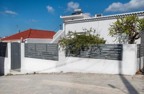 Soroni Villa | Traditional Dream House