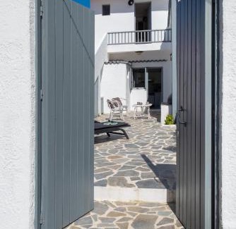 Soroni Villa | Traditional Dream House
