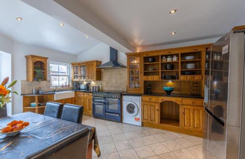 Plumstead House | Traditional English 4 bedroom home in Greenwich