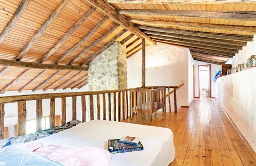 Monchique Other | Traditional farm cottage with private pool in stunning and secluded location