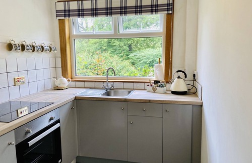 Dalmally Cottage | Traditional Farm Cottage with woodburner above Loch Awe