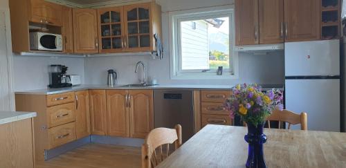 Lyngen House | Traditional farm house located close to fjord