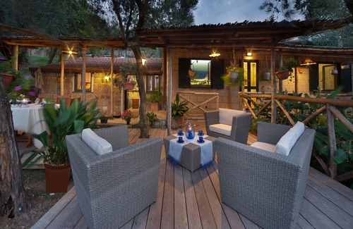 San Pietro Villa | Traditional holiday home for up to 4 people with private pool near Sorrento