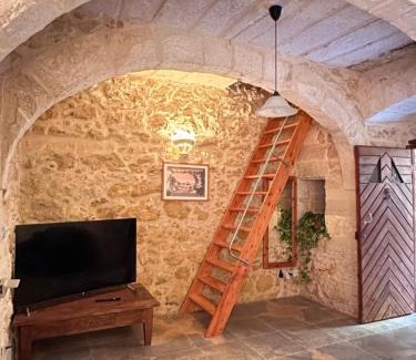 Nadur House | Traditional Holiday Home in the Heart of Nadur