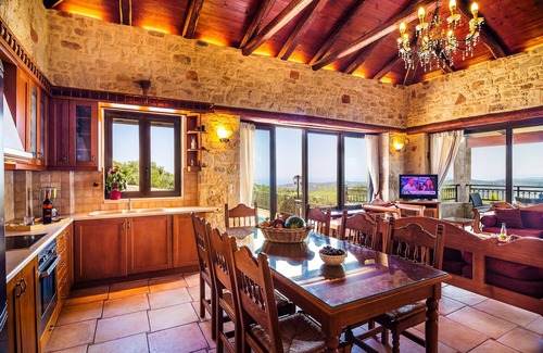 Polemarchi Villa | Traditional Holiday Villa with Panoramic View