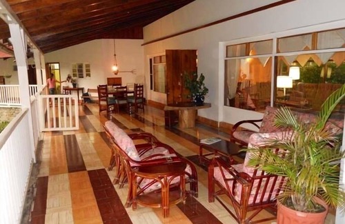 Los Naranjos House | Traditional Home with Gardens by Caldera River Close to Town