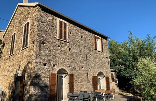 Poggio-dʼOletta House | Traditional house between sea and mountain