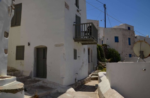 Serifos House | Traditional house at Serifos' Chora