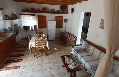 Zia Villa | Traditional house in Asfendiou Kos