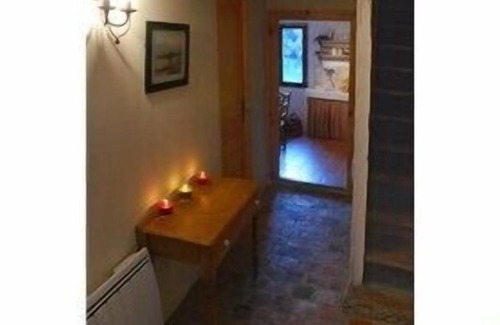 Quillan Cottage | Traditional house in hill village