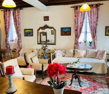 Pera House | Traditional House in Pera