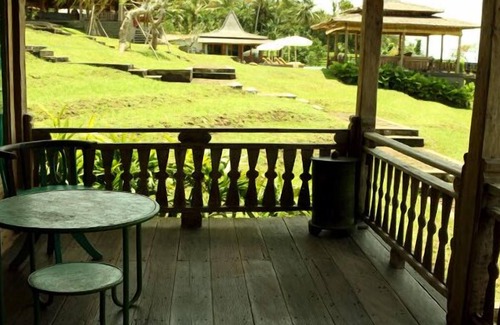 East Selemadeg Villa | Traditional Joglo 3Bdrm Villa by Ocean
