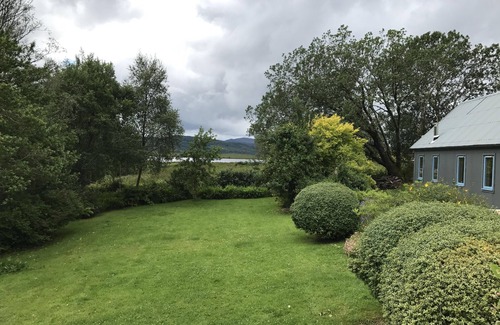 Salen Cottage | Traditional Loch Side Croft Cottage And Garden With Contemporary Extension