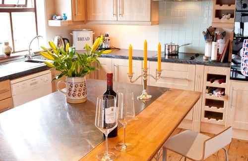 Dunfanaghy Cottage | Traditional luxury cottage, panoramic sea and mountain views Dunfanaghy