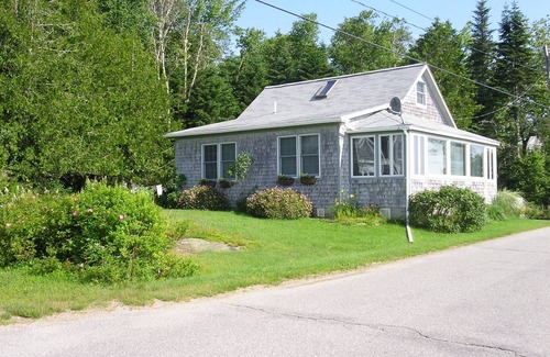 Steuben Cottage | Traditional Maine Shore Cottage with Ocean & Lighthouse Views