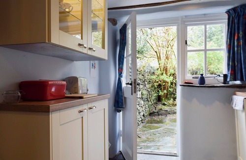 Rosthwaite Cottage | Traditional ’olde worlde’ cottage set in the heart of walkers paradise.