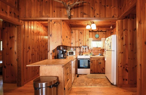 Naples House | Traditional pet-friendly Maine home featuring an incredible sandy beach!