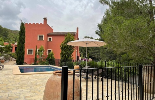 Lliber Villa | Traditional Spanish Villa with Private Pool & Gardens. Lliber - Jalon Valley