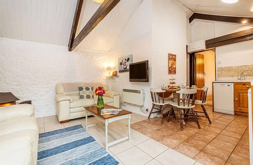 Whitchurch Canonicorum Cottage | Traditional Stone Cottage