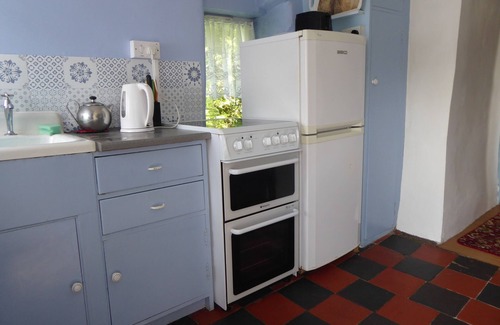 Gallt Y Foel Cottage | Traditional stone built cottage with fantastic view of lake and mountains