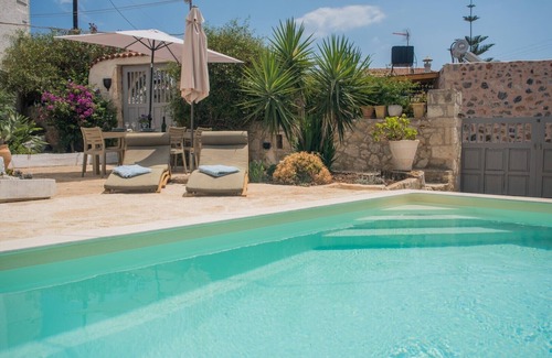 Kefalas House | Traditional Stone Village House with Private Pool, Near to Chania and Beaches
