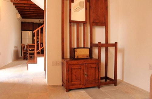 Mesa Chorio House | Traditional Stonehouse With Modern Comfort, Private Pool, Views, Wi-fi