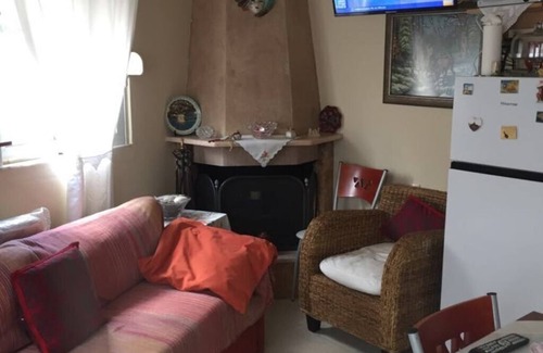 Embonas Apartment | Traditional Storey Flat