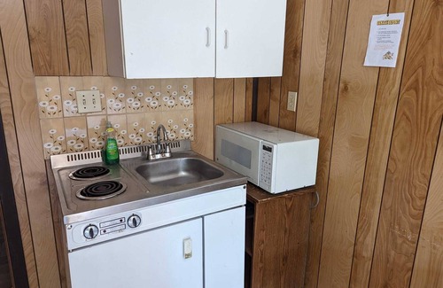 Wasaga Beach Cottage | Traditional Tiny Wood Cottage #14 Camping style Cottages 5 minutes to the beach!